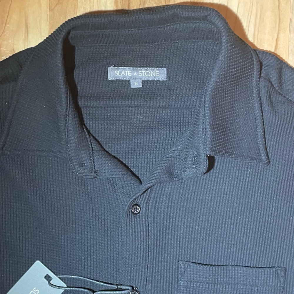 Slate & Stone Black Waffle Knit Button Down Shirt Men’s Medium NWT - Picture 2 of 3